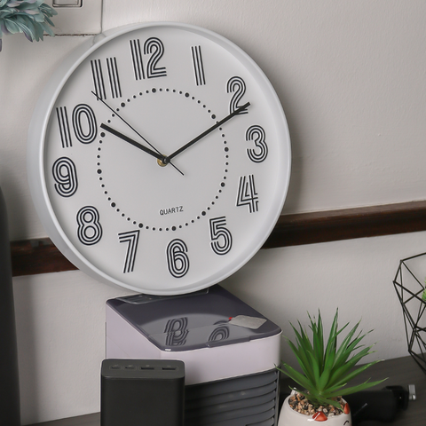 Round Wall Clock